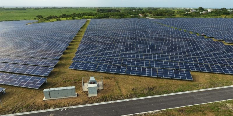 RDC : Amea Power s’accorde avec la Snel pour un projet solaire de 100 MWc© Richie Quintyne NVEST/Shutterstock