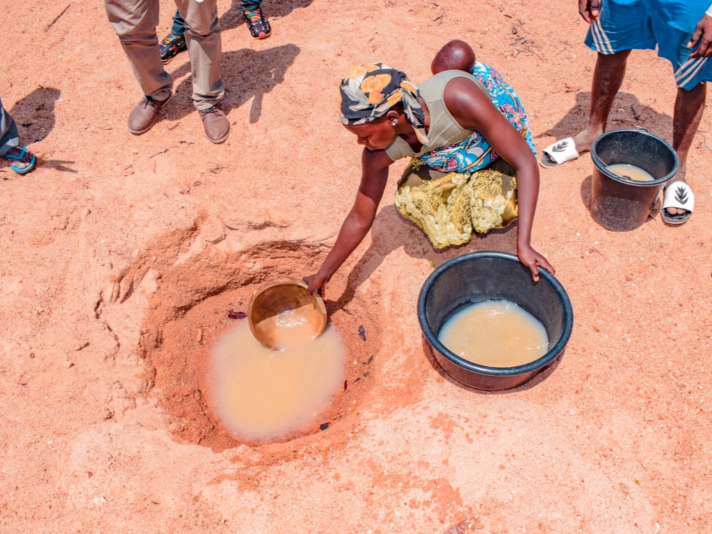 AFRIQUE : en 2022, 418 millions de personnes vivent encore sans eau potable©Oni Abimbola/Shutterstock
