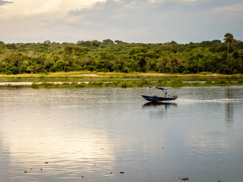 UGANDA: How rising waters of Lake Albert are shaking ecosystems ©Dennis Wegewijs/Shutterstock