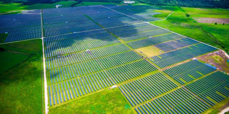 MAURICE : CEB lance des appels d’offres pour 140 MW d’énergie solaire avec stockage ©Roschetzky Photography/Shutterstock