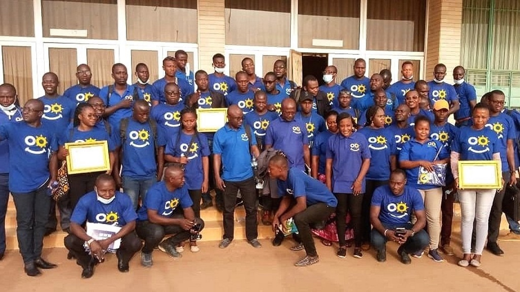 BURKINA FASO : le BGFA finance 2,5 M$ pour la distribution des kits solaires d’Oolu © Oolu
