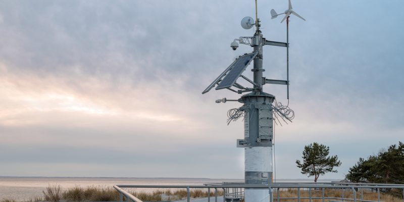 IVORY COAST: In Sangabili, a weather station to prevent climatic hazards ©Filip Olejowski/Shutterstock