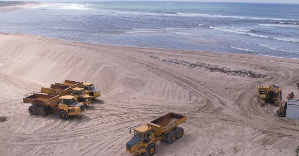 AFRIQUE : la surexploitation du sable dégrade les côtes et la biodiversité aquatique ©TMP - An Instant of Time/Shutterstock