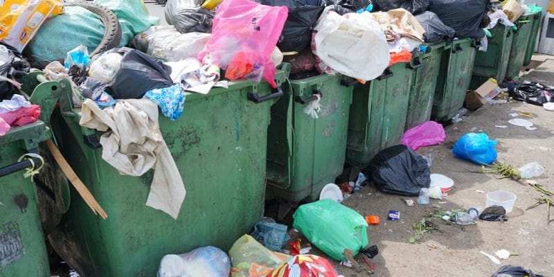 GAMBIE : à Brikama, Mbalo lance un projet de gestion des déchets organiques © Augustine Bin Jumat/ Shutterstock
