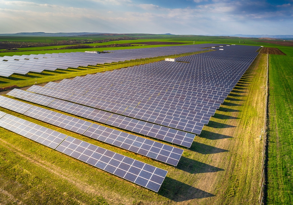 AFRIQUE DU SUD : AIIM investit dans 3 centrales solaires (30 MWc) pour Harmony© Todor Stoyanov/Shutterstock