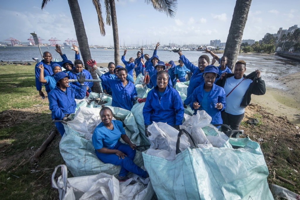 SOUTH AFRICA: PETCO awards companies for sustainable waste management ©Safripol
