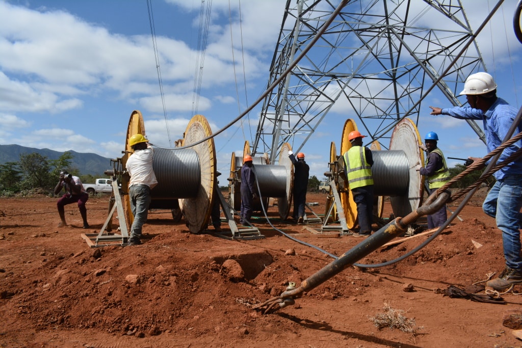 BURUNDI/RWANDA : une ligne électrique va interconnecter les deux pays ©Miaron Billy/Shutterstock