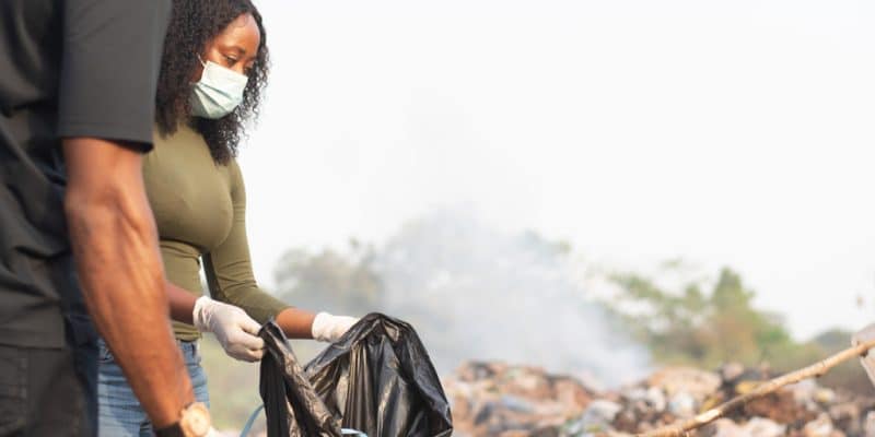 NIGERIA: NDE trains 30 youths in waste recycling in Bayelsa©i_am_zews/Shutterstock