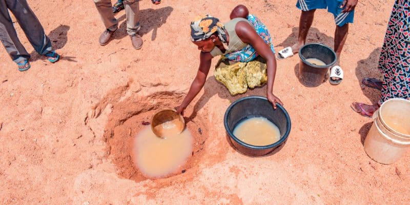 CAMEROUN : la marginalisation des femmes, un obstacle à l’accès à l’eau©Oni AbimbolaShutterstock