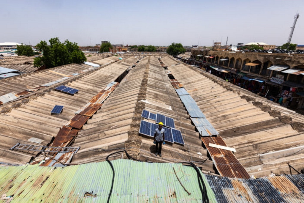 AFRICA: Bboxx enters the solar kit market with the acquisition of PEG © Persistant Energy