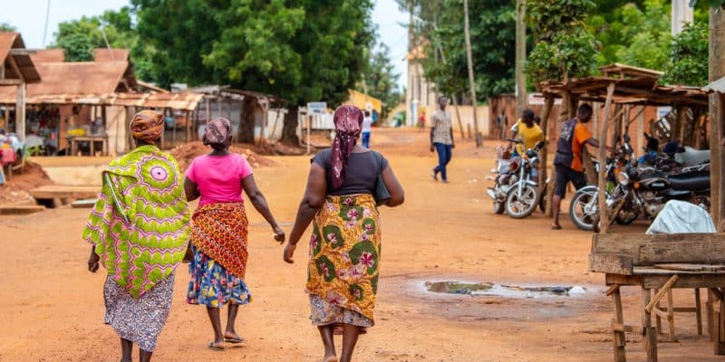 TOGO: Initiative to build resilience for women affected by coastal erosion © mbrand85/shutterstock