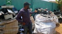 NIGÉRIA : à Lagos, Quadloop recycle les déchets électroniques en lanternes solaires©Dozie Igweilo