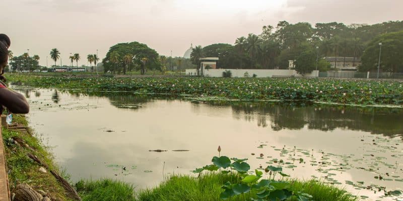 CÔTE D’IVOIRE : en réponse à la pollution, 13 lacs seront assainis à Yamoussoukro©Liking Leba/Shutterstock