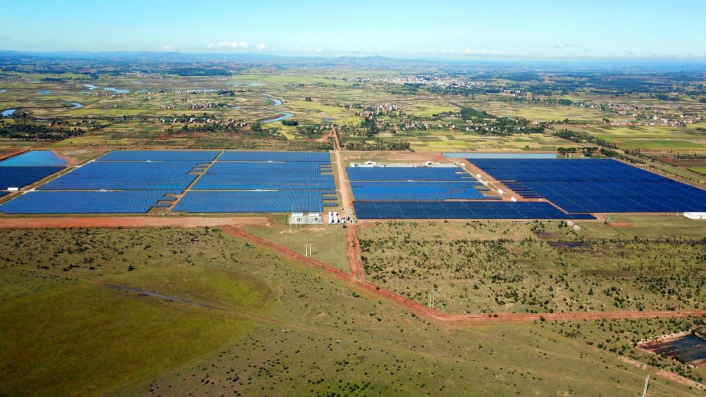 MADAGASCAR : 7 M€ de garantie pour le système de stockage du parc solaire Ambatolampy© GreenYellow
