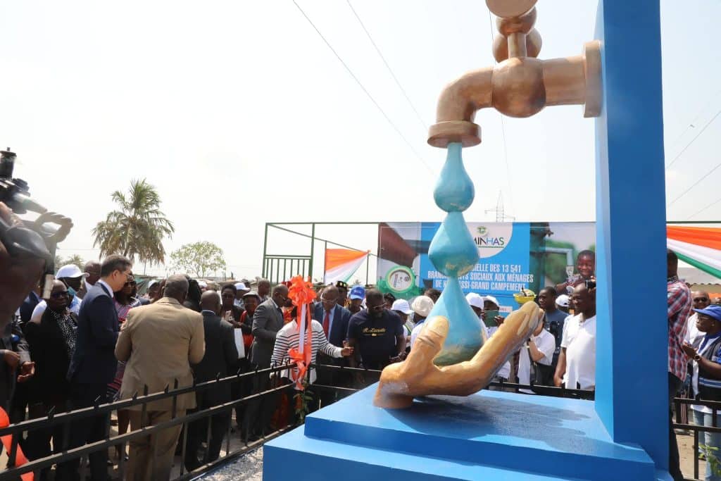 CÔTE D’IVOIRE : 13 500 foyers raccordés au réseau d’eau potable à Koumassi ©ministère ivoirien de l'Hydraulique, de l’Assainissement et de la Salubrité