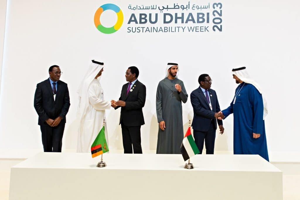 ZAMBIE : Abu Dhabi investira 2 Md$ dans le solaire avec un premier projet de 500 MWc ©Hakainde Hichilema
