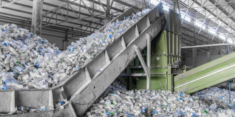 CAMEROON: Ecogreen, a new start-up for the recycling of plastic waste ©Alba_alioth/Shutterstock
