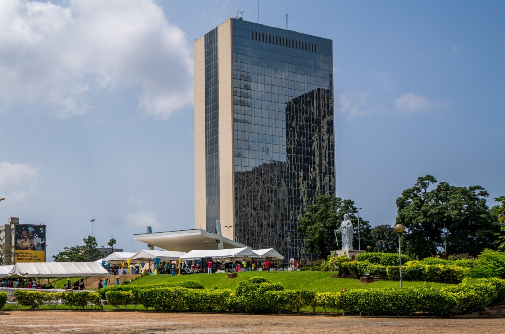 CÔTE D’IVOIRE : le projet « Abidjan cité verte d’Afrique, ville sans pollution » lancé ©NoyanYalcin/Shutterstock
