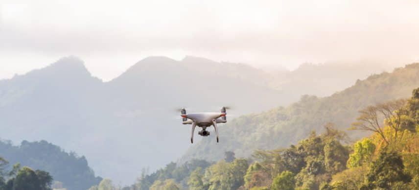 SIERRA LEONE: the promise of reforestation based on drone remote sensing © Dearz/Shutterstock