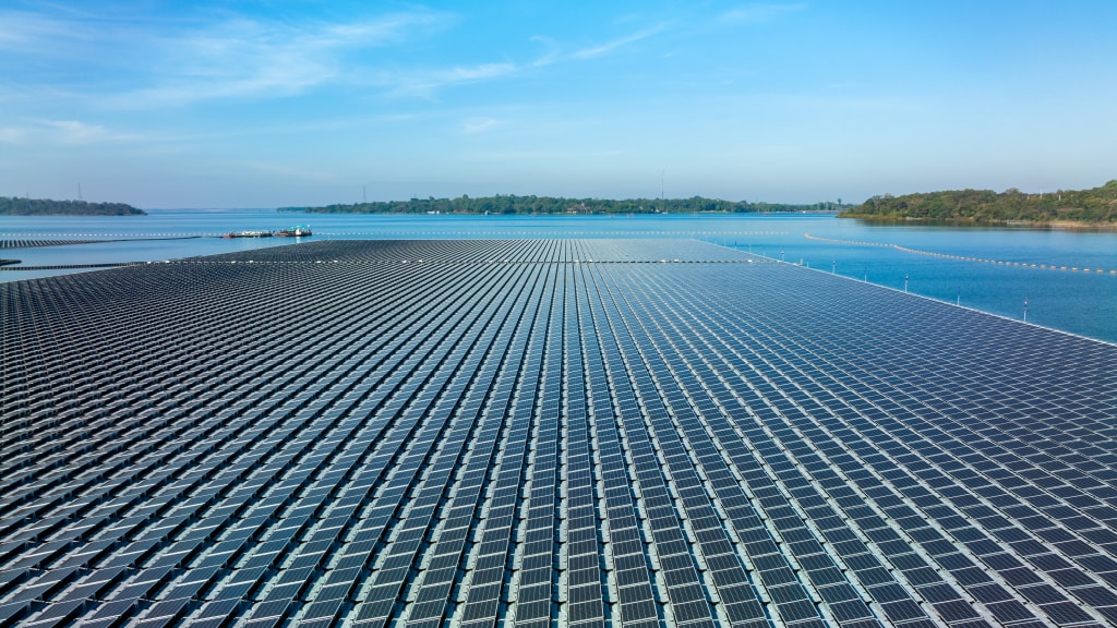 SEYCHELLES : le français Qair signe pour une centrale solaire flottante de 5,8 MWc © Avigator Fortuner /Shutterstock