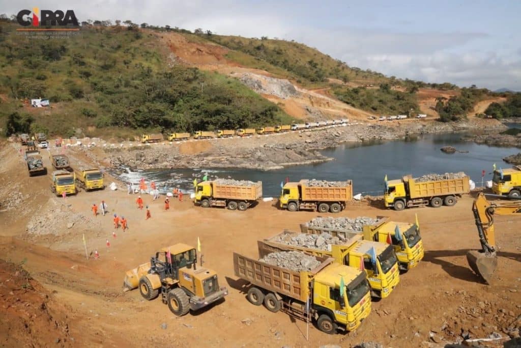 ANGOLA : le chinois CGGC lance les travaux du barrage de Caculo Cabaça (2 GW) © Présidence de la République Angola