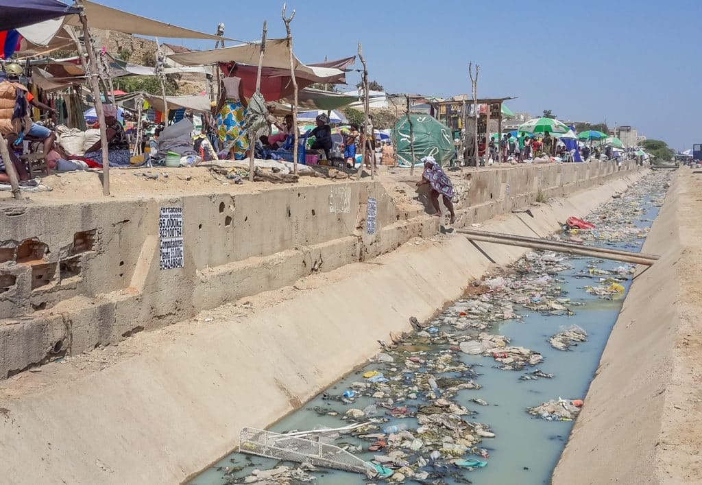 ANGOLA: the AfDB lends $124 million for sanitation in four coastal towns ©Fabian Plock/Shutterstock