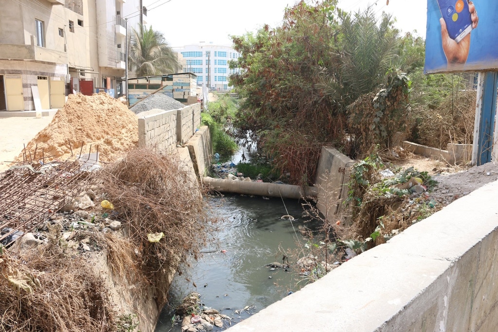 SÉNÉGAL : 3 500 occupations illicites obstruent le drainage des eaux à Dakar ©ONAS