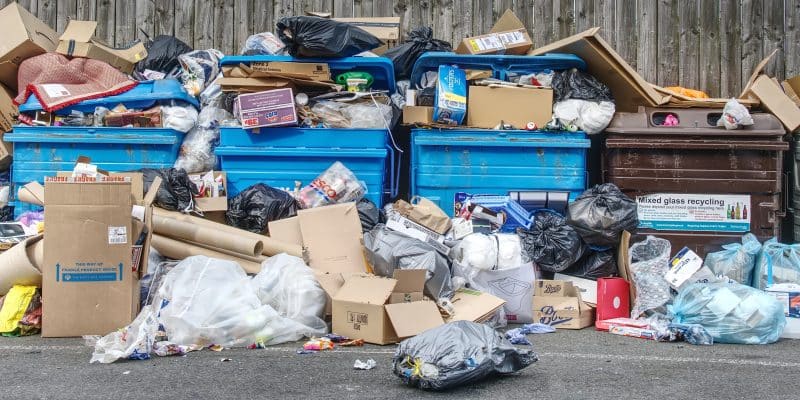 SÉNÉGAL : 29 points de collecte des déchets solides seront aménagés à Dakar©Richardjohnson/Shutterstock