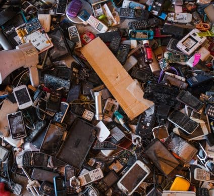 BENIN: 123 tonnes of electronic waste collected and recycled in several towns © Sittirak Jadlit.Shutterstock