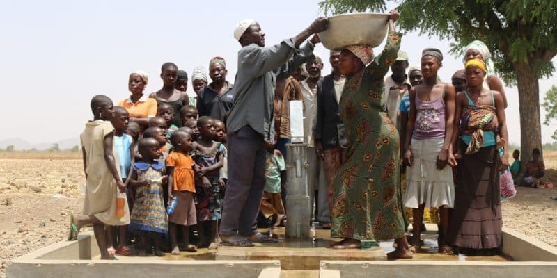 MALAWI: a hunt for illegal boreholes is launched to improve water quality© Water Alternatives Photo