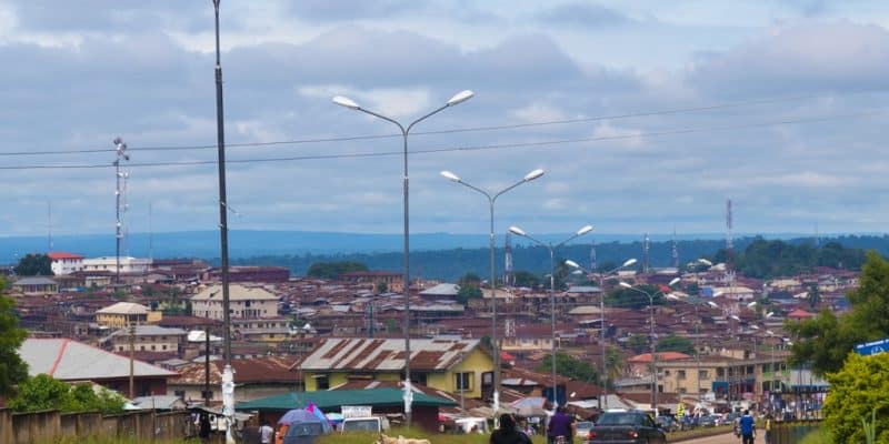 CÔTE D’IVOIRE : la 1ère titrisation pour l’accès à l’électricité enregistre 91 M€ © i_am_zews/Shutterstock