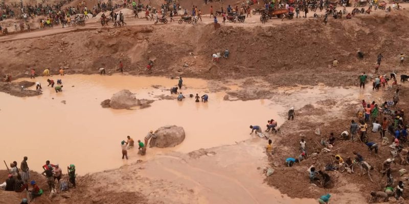 CAMEROUN : les artisans miniers ne creuseront plus au-delà de 30 m de profondeur