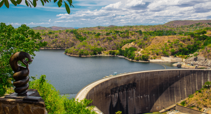 Despite the debt crisis, Zambia and Zimbabwe relaunch the Batoka Gorge megadam
