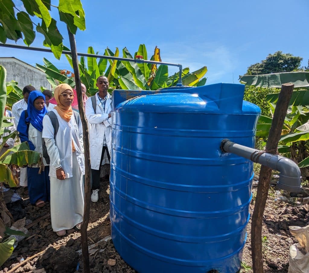 Clean cooking: Comorian students learn how to design biodigesters©The University of Comoros
