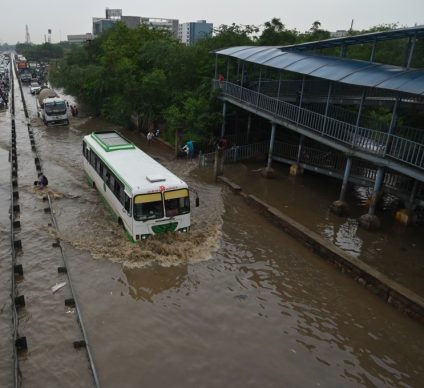 KENYA : un autobus emporté par les inondations, 51 passagers sauvés de justesse © Sudarshan Jha/Shutterstock