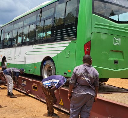 Fleet manager IZI Rwanda begins electrification of Kigali's buses © IZI