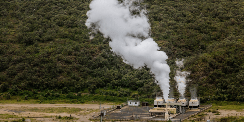 KENYA : Toshiba va remplacer les turbines de la centrale géothermique d’Olkaria I © Matyas Rehak/Shutterstock